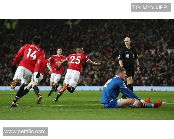 曼联主场憾平南安普顿，瓦伦西亚进球难挽败势